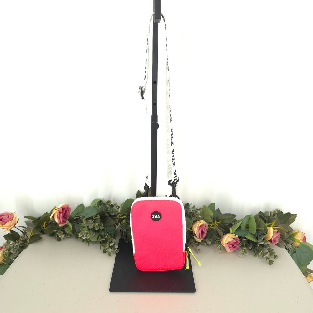ZYIA Vibrant Pink Textured Crossbody Phone Case/Bag